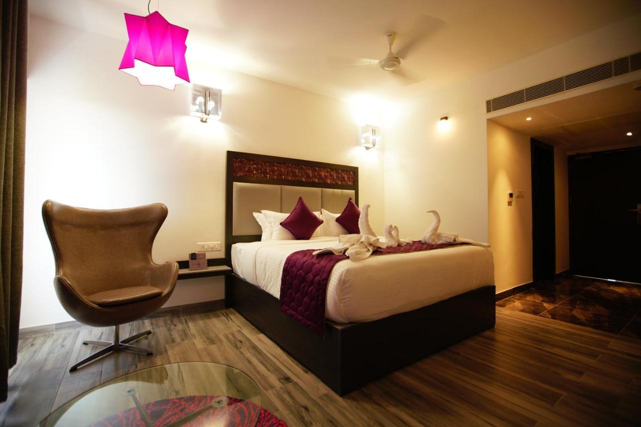 Hotel Visakka Palani Exterior foto